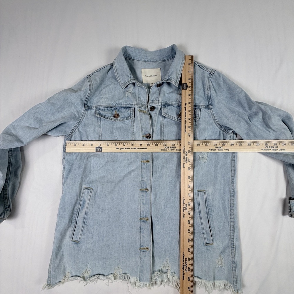 Thread & Supply Women Distressed Denim Shacket Raw Hem Cotton M Chore Western - Picture 4 of 7
